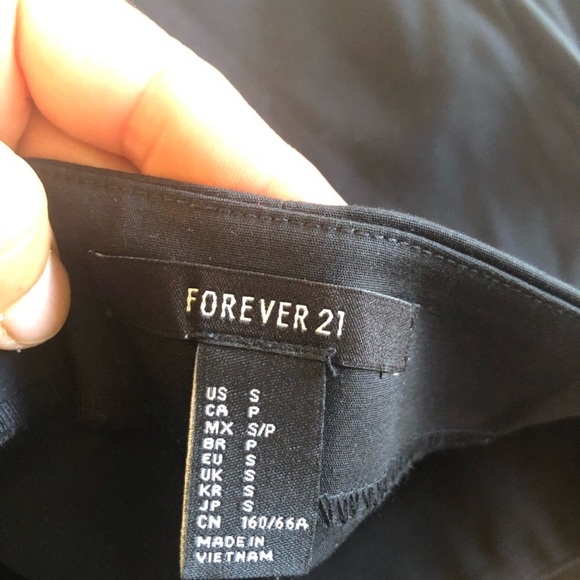 Forever 21 lot x 2 black skirt - Picture 6 of 7